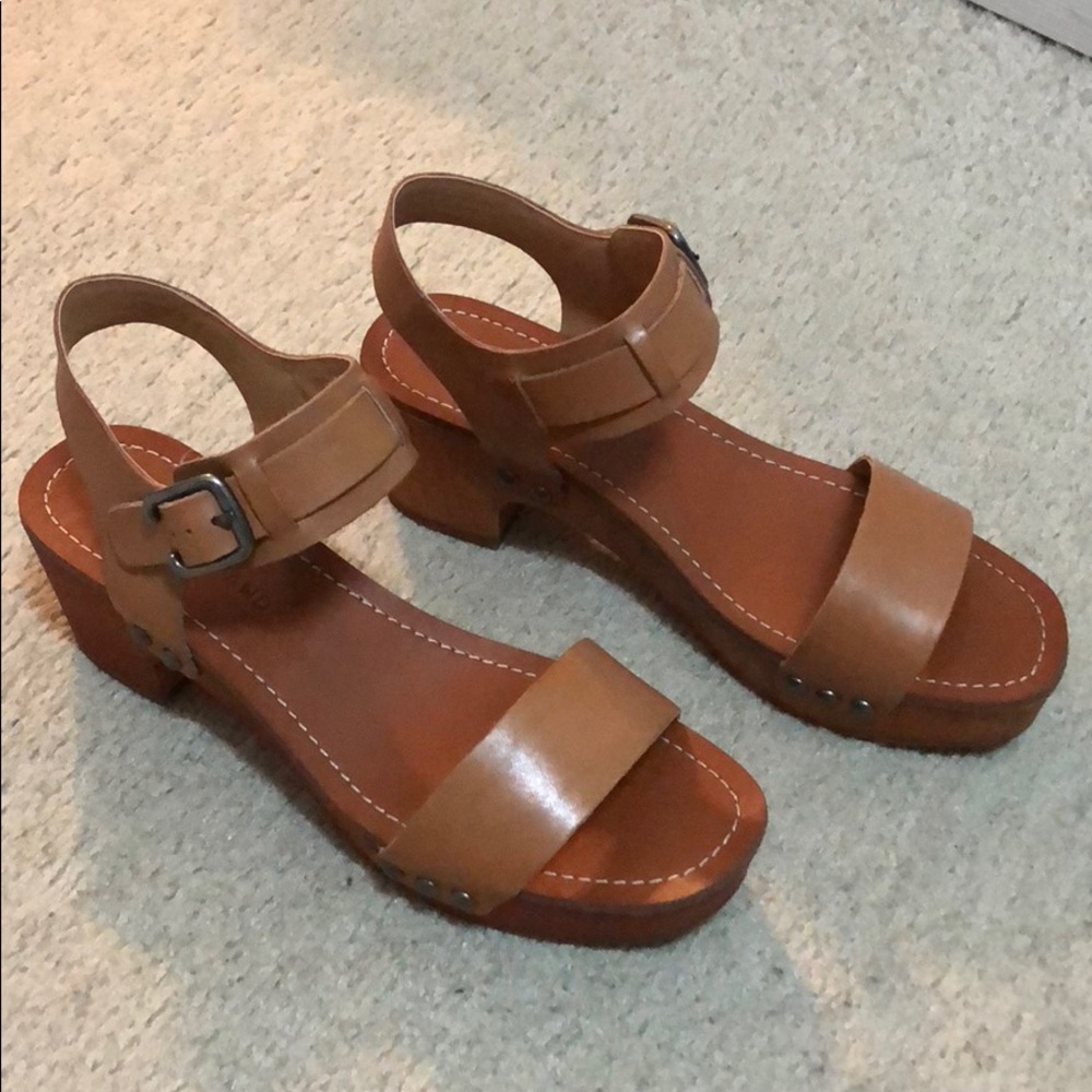 Lucky Brand Women’s 7.5 Wooden Clogs/Sandals